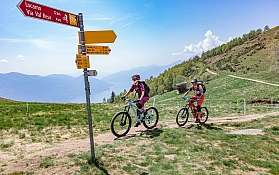 Mountainbike Cardada Bike 10 A Ascona Locarno Tourism foto Alessio Pizzicannella Mountainbike Cardada Bike 10 A Ascona Locarno Tourism foto Alessio Pizzicannella